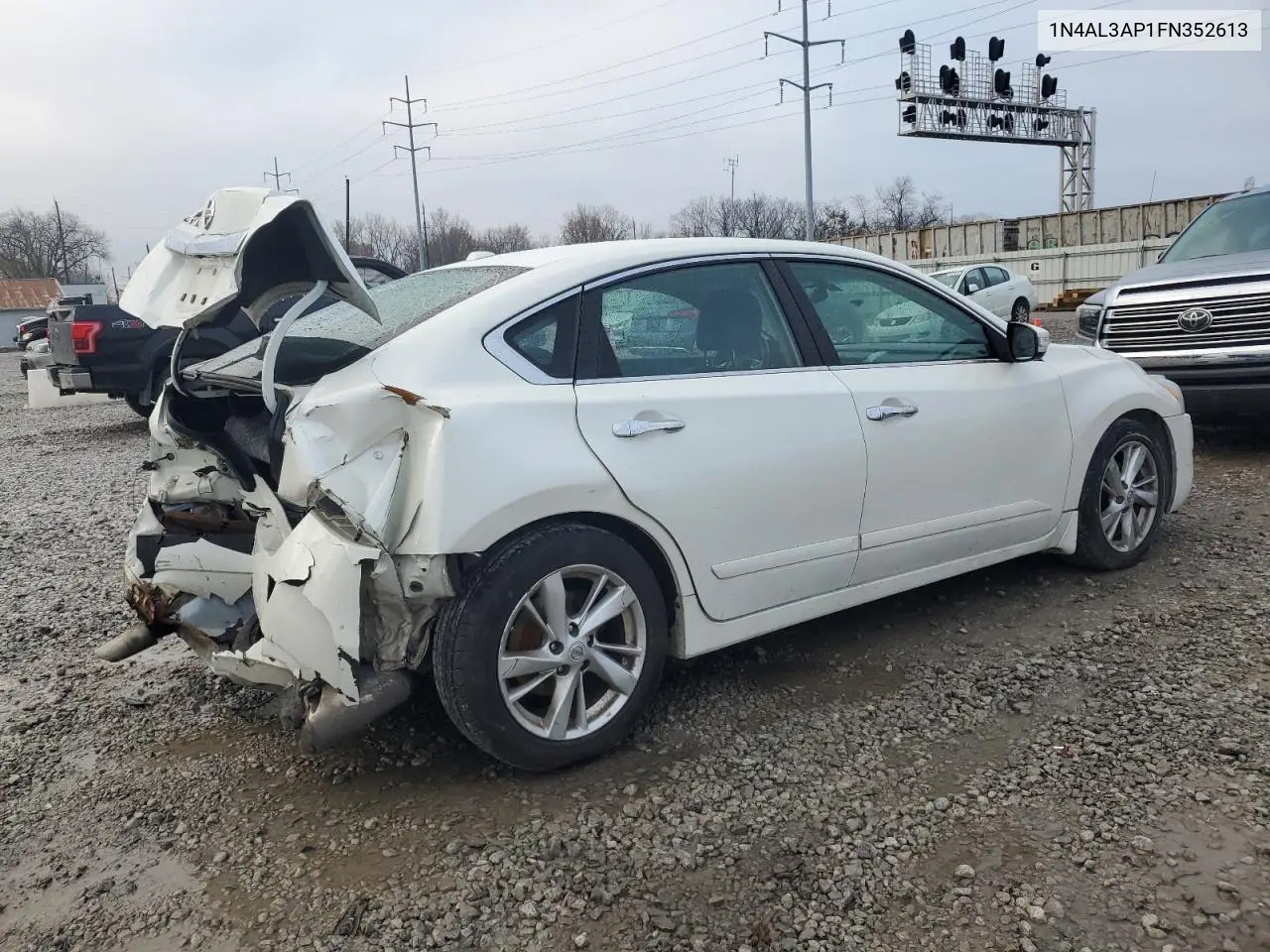 1N4AL3AP1FN352613 2015 Nissan Altima 2.5