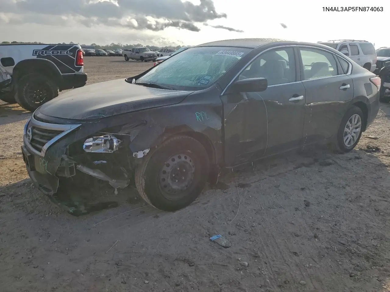 1N4AL3AP5FN874063 2015 Nissan Altima 2.5