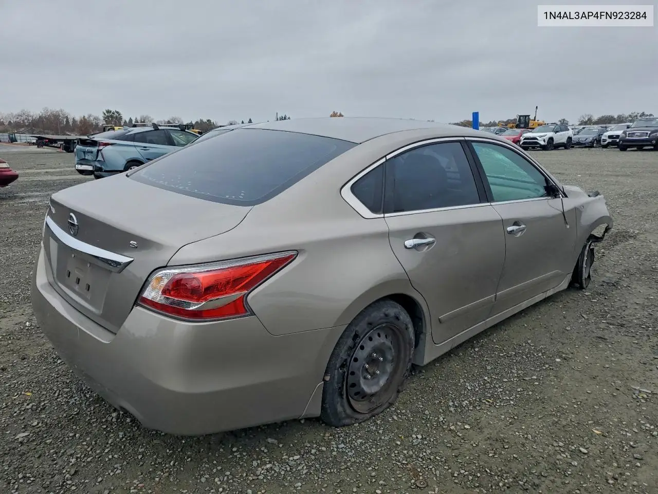 1N4AL3AP4FN923284 2015 Niss Altima 2.5