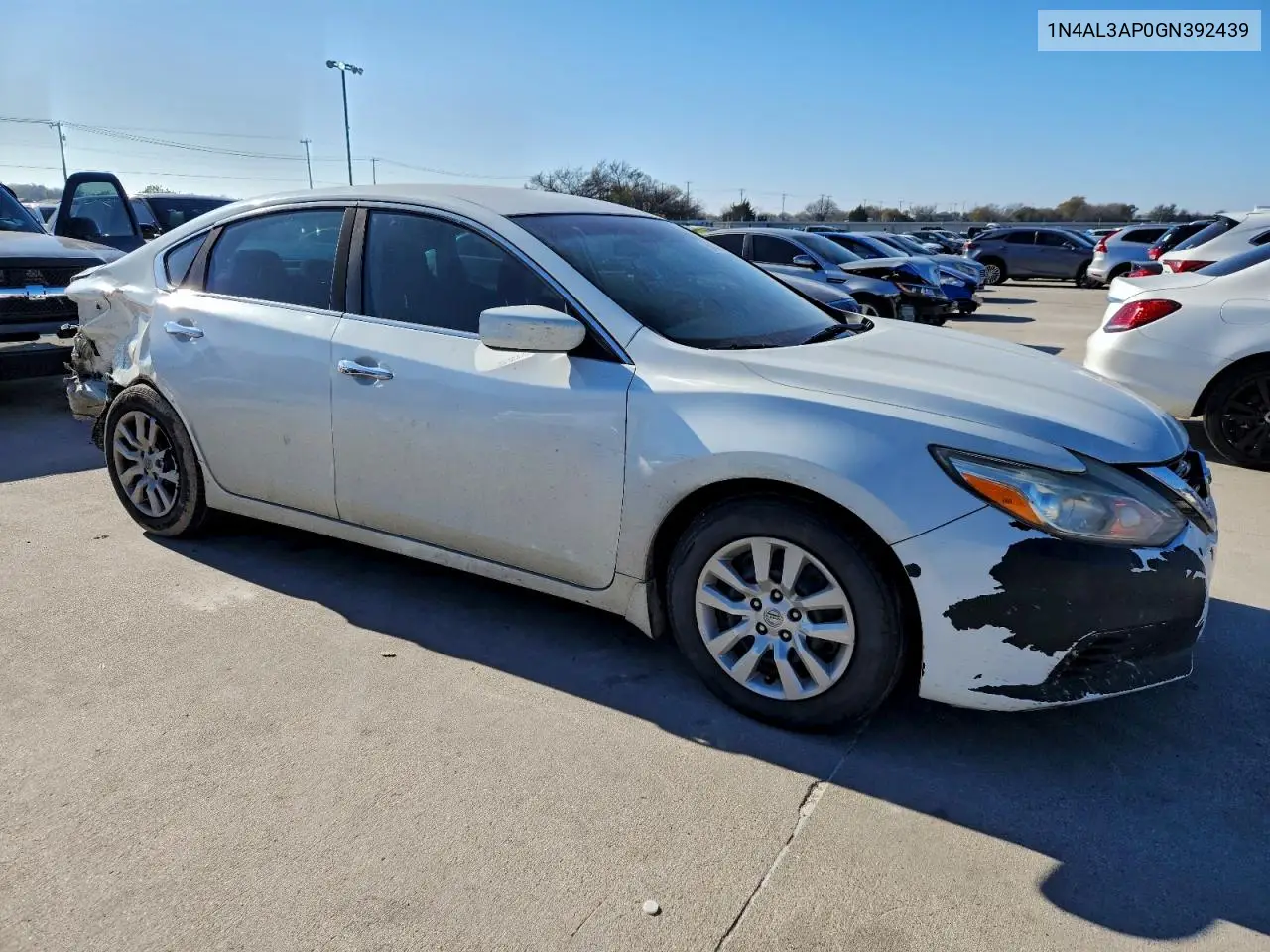 1N4AL3AP0GN392439 2016 Nissan Altima 2.5