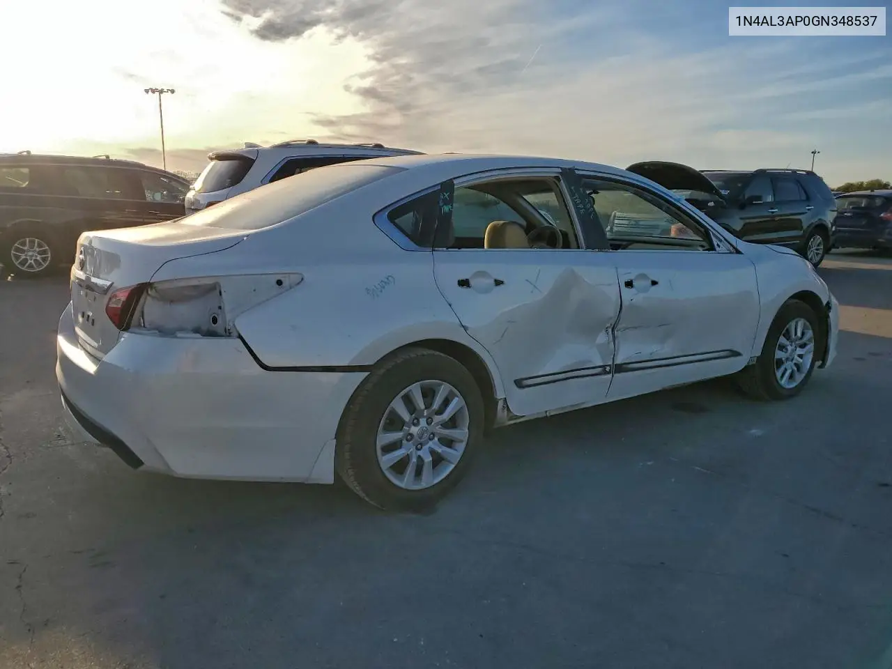 1N4AL3AP0GN348537 2016 Nissan Altima 2.5