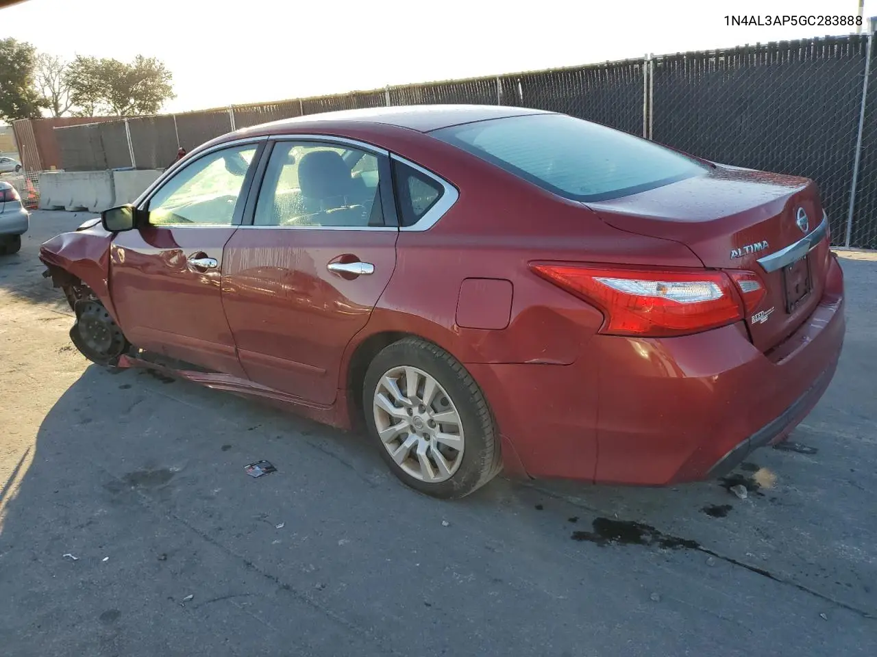 1N4AL3AP5GC283888 2016 Nissan Altima 2.5