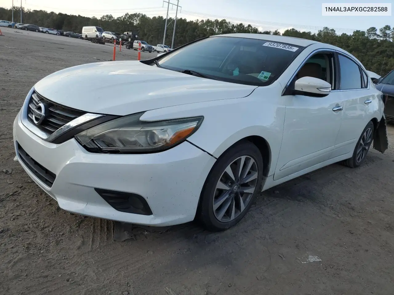 1N4AL3APXGC282588 2016 Nissan Altima 2.5