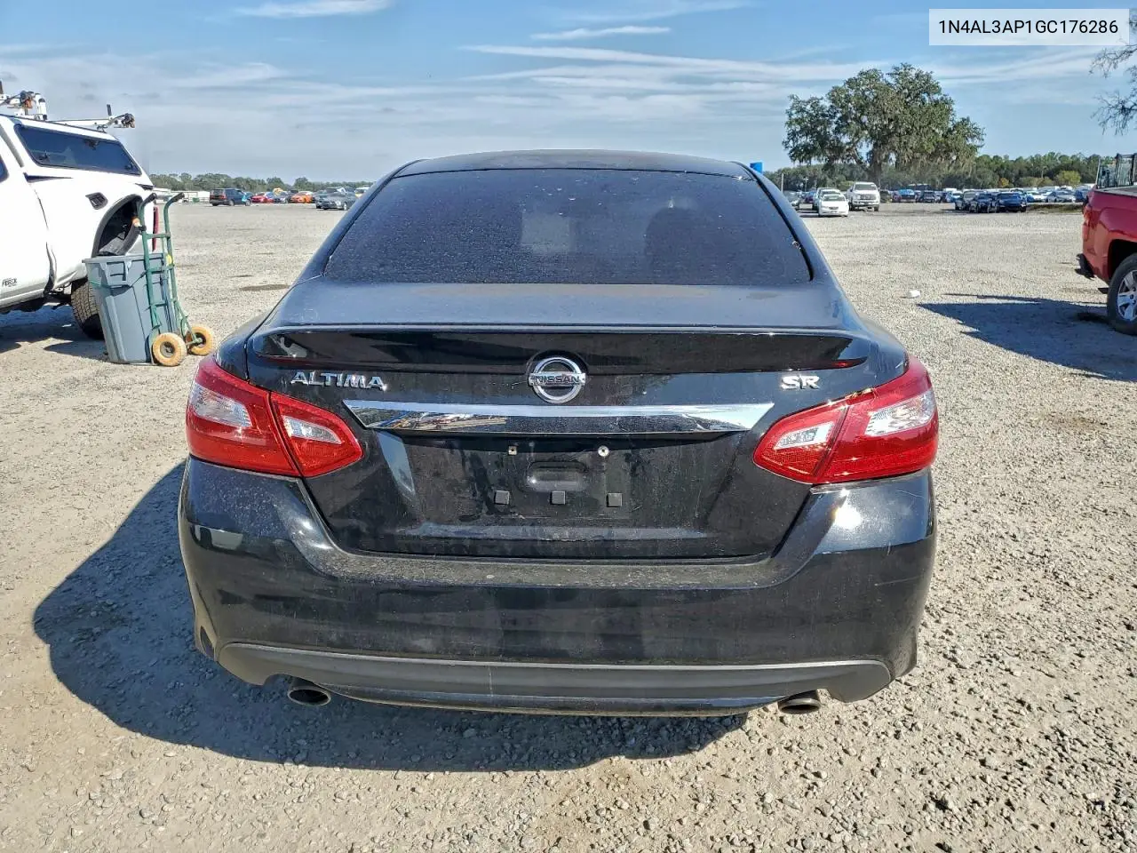 1N4AL3AP1GC176286 2016 Nissan Altima 2.5