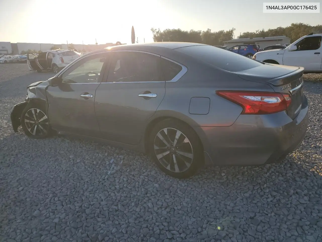 1N4AL3AP0GC176425 2016 Nissan Altima 2.5
