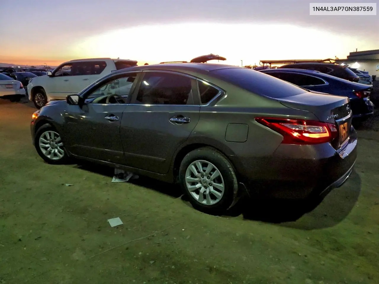 1N4AL3AP7GN387559 2016 Nissan Altima 2.5