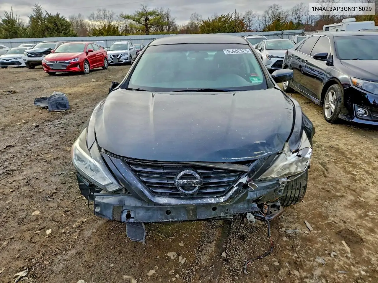 1N4AL3AP3GN315029 2016 Nissan Altima 2.5