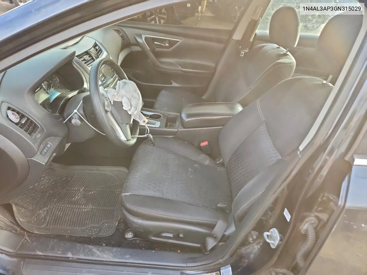 1N4AL3AP3GN315029 2016 Nissan Altima 2.5