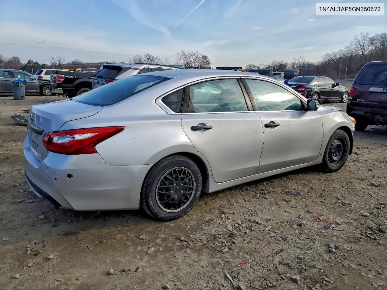 1N4AL3AP5GN350672 2016 Nissan Altima 2.5