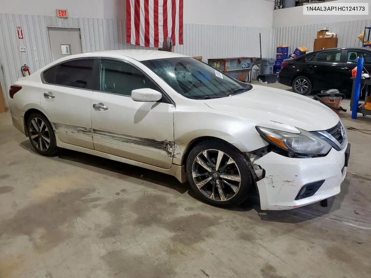 1N4AL3AP1HC124173 2017 Nissan Altima 2.5