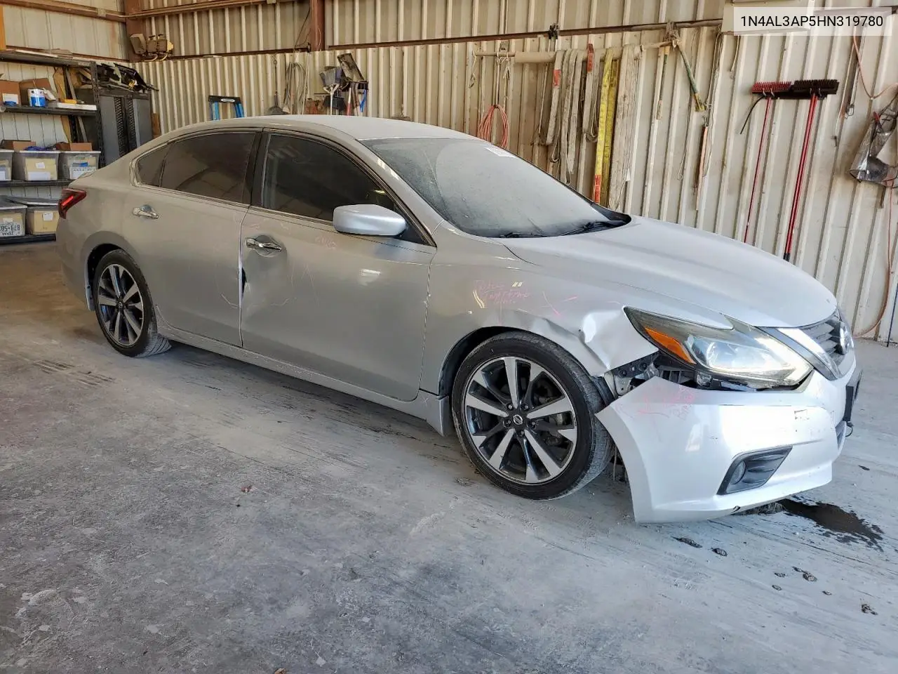 1N4AL3AP5HN319780 2017 Nissan Altima 2.5