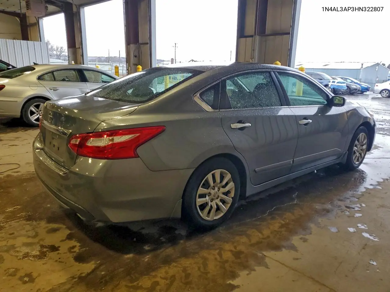 1N4AL3AP3HN322807 2017 Nissan Altima 2.5