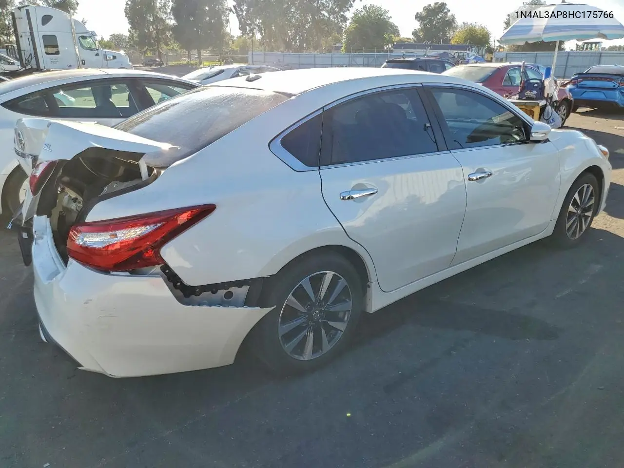 1N4AL3AP8HC175766 2017 Nissan Altima 2.5
