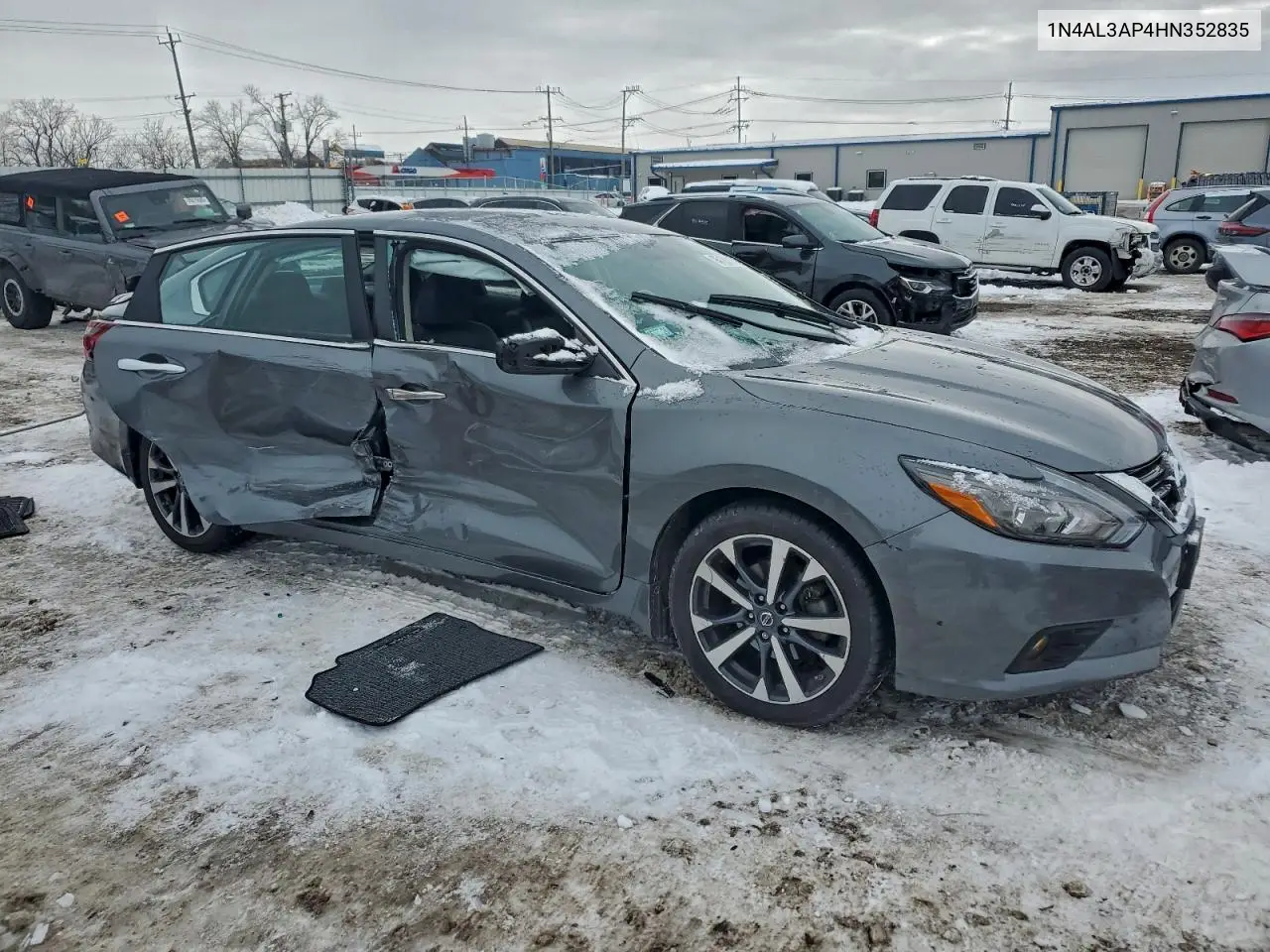 1N4AL3AP4HN352835 2017 Nissan Altima 2.5