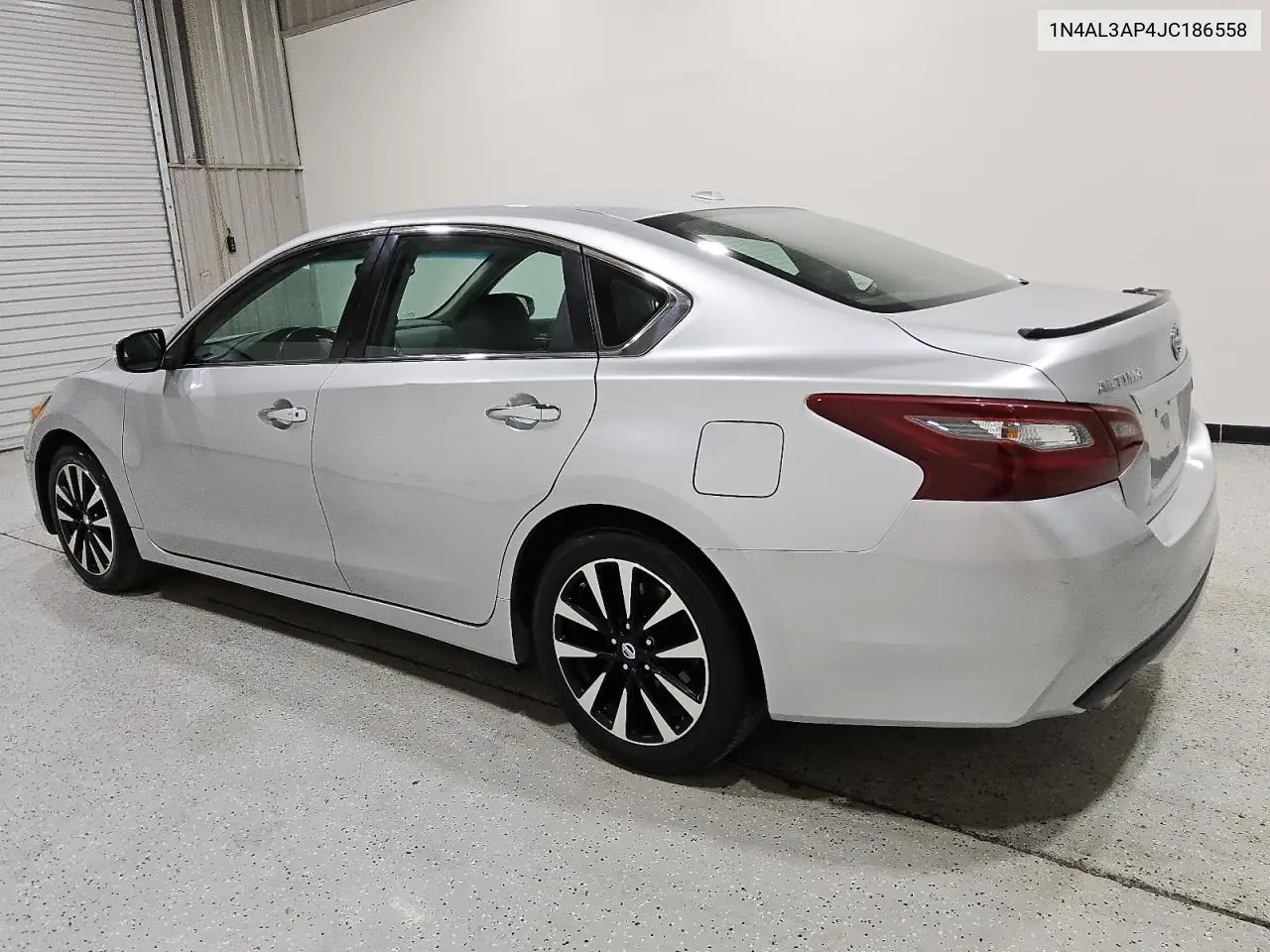 1N4AL3AP4JC186558 2018 Nissan Altima 2.5