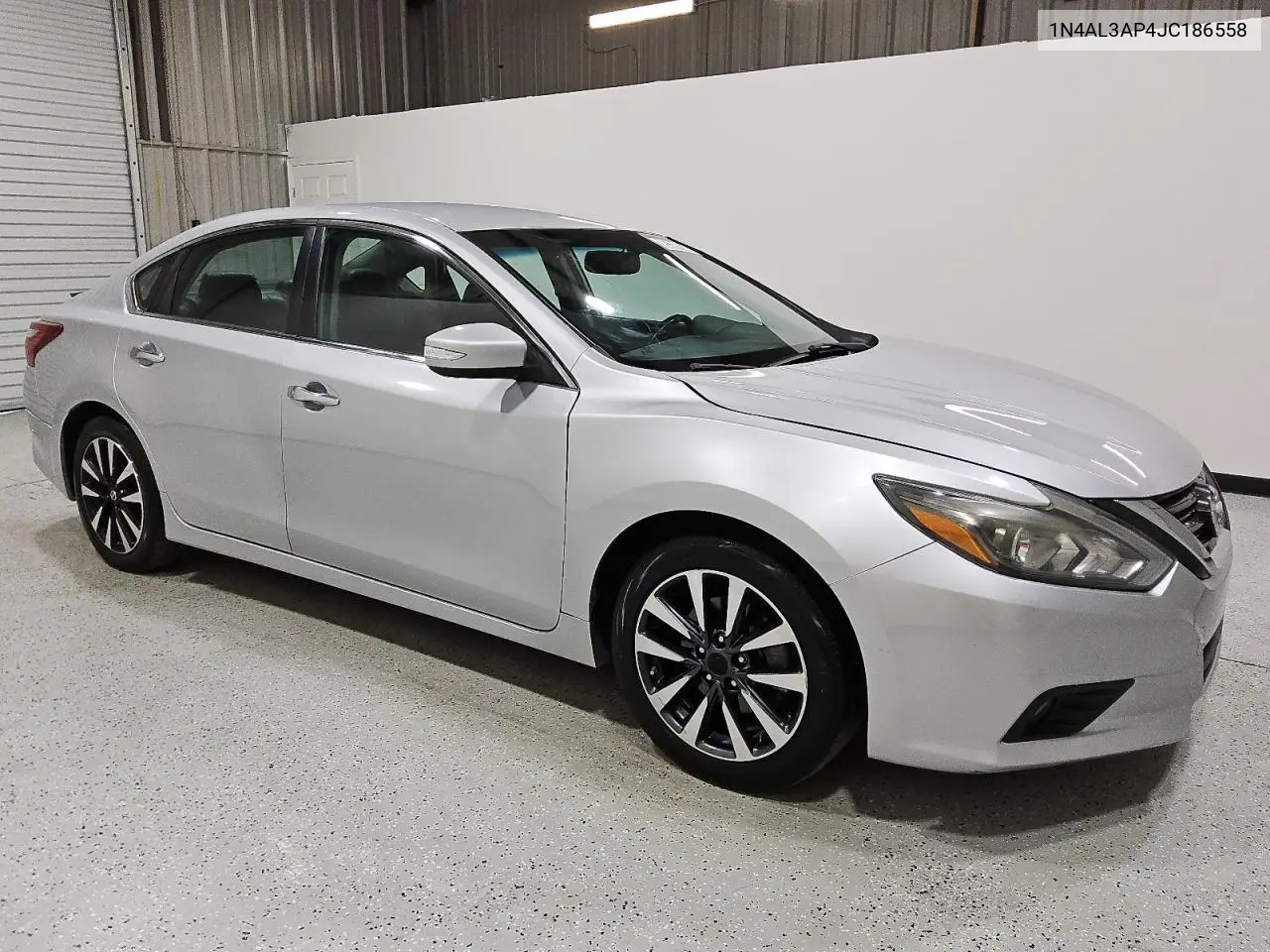 1N4AL3AP4JC186558 2018 Nissan Altima 2.5