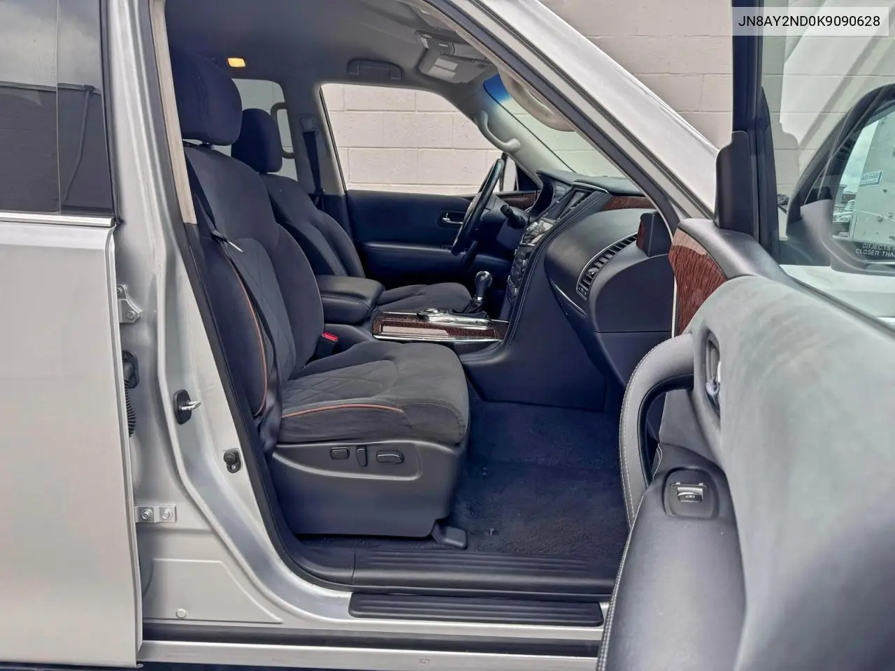 JN8AY2ND0K9090628 2019 Nissan Armada Sv
