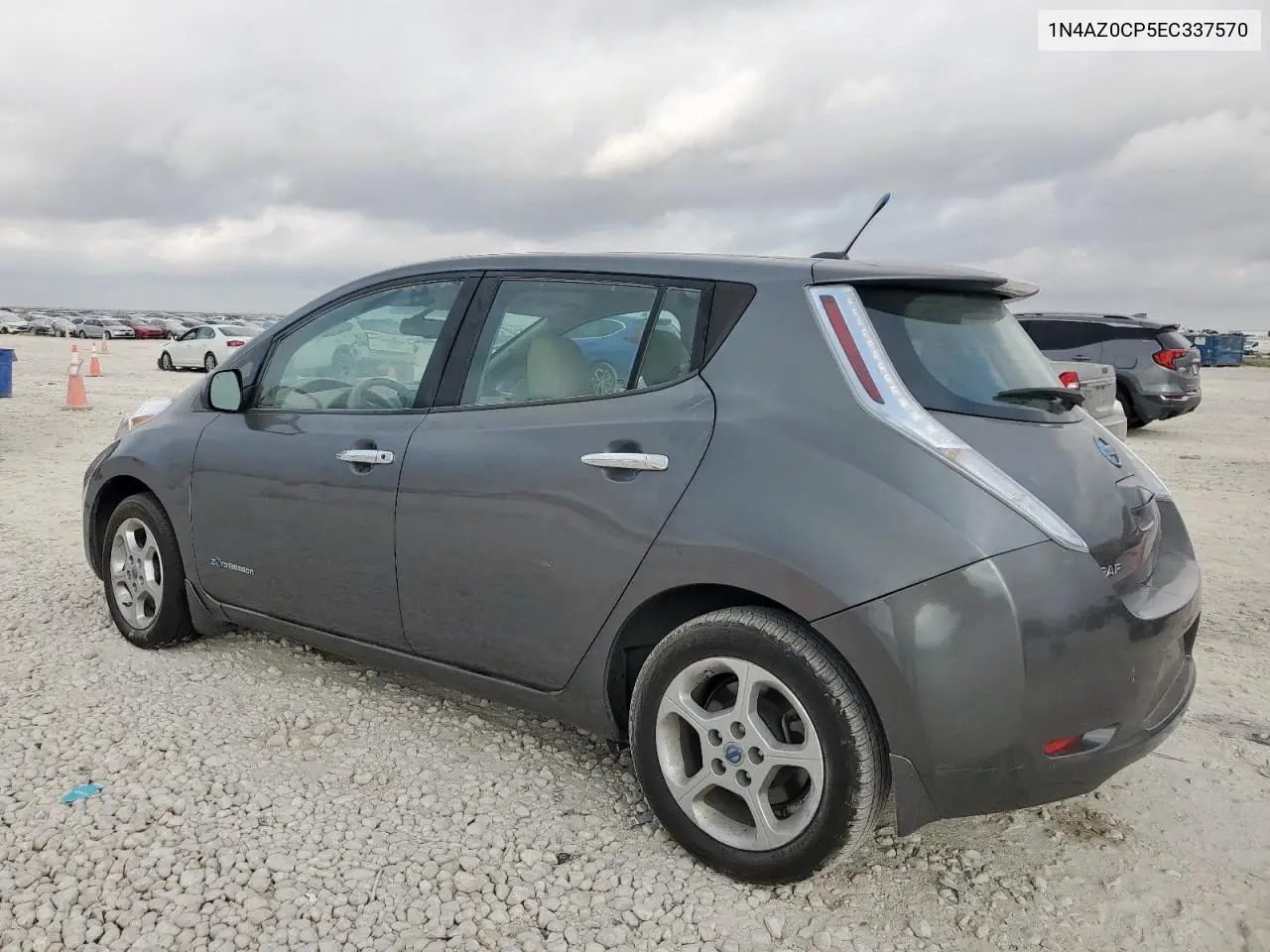 1N4AZ0CP5EC337570 2014 Nissan Leaf S