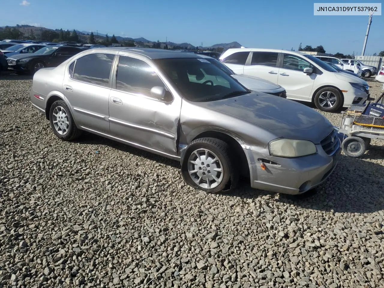 JN1CA31D9YT537962 2000 Nissan Maxima Gle