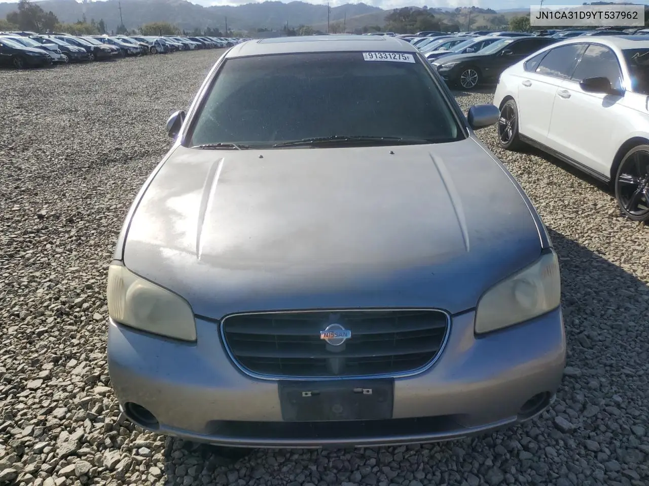 JN1CA31D9YT537962 2000 Nissan Maxima Gle