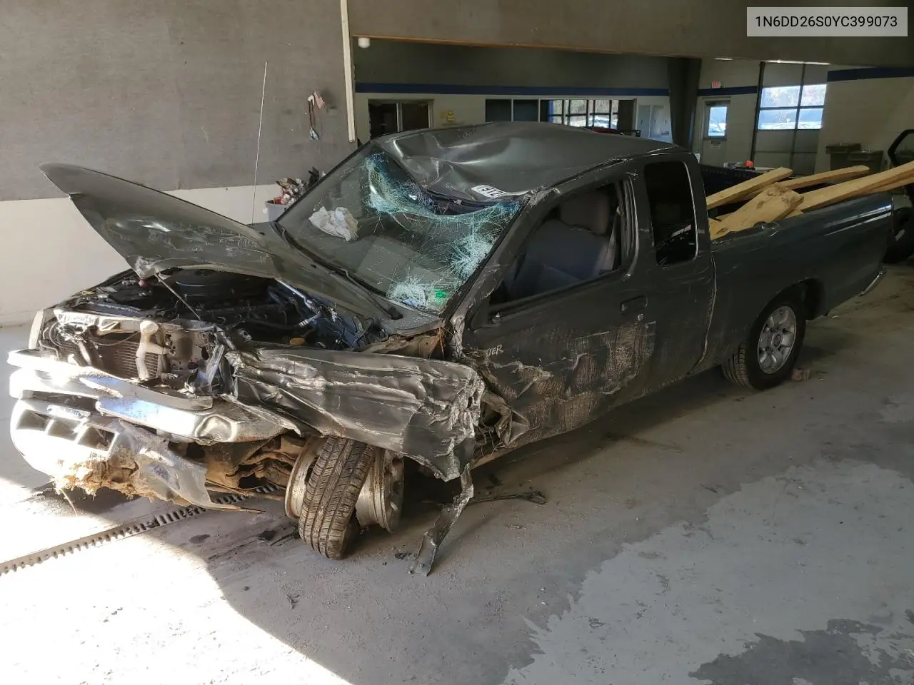 1N6DD26S0YC399073 2000 Nissan Frontier King Cab Xe