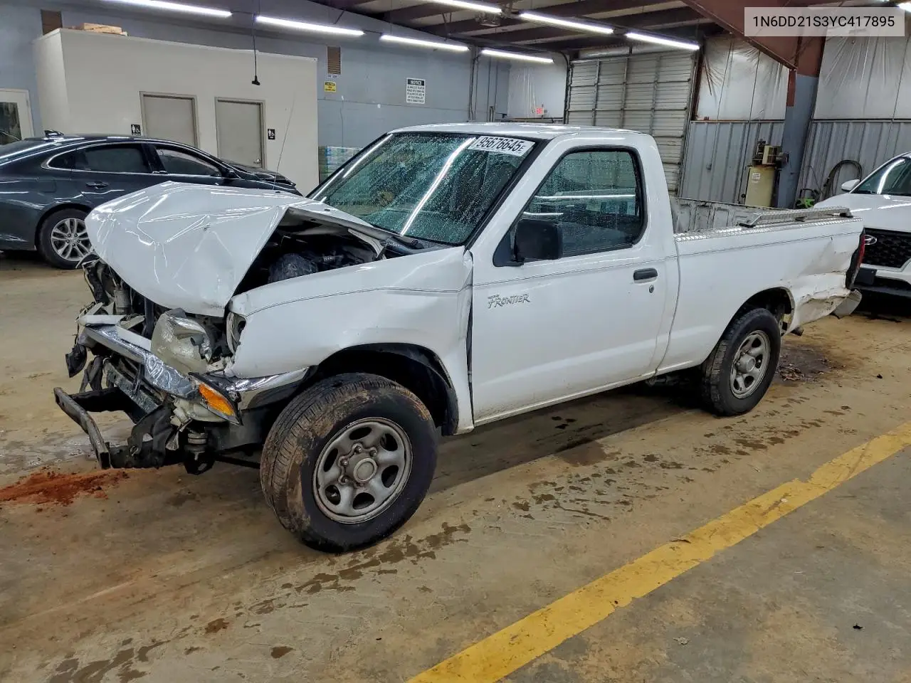 1N6DD21S3YC417895 2000 Nissan Frontier Xe