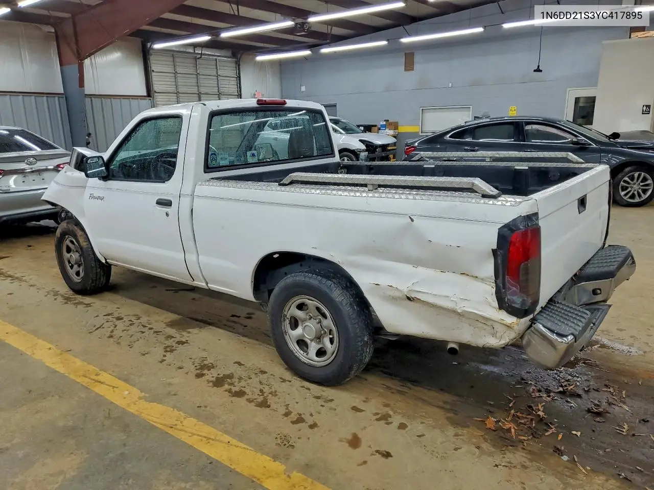 1N6DD21S3YC417895 2000 Nissan Frontier Xe