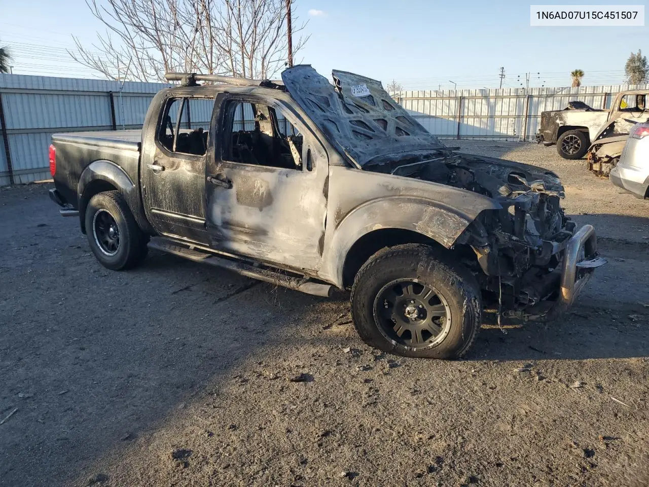 1N6AD07U15C451507 2005 Nissan Frontier Crew Cab Le