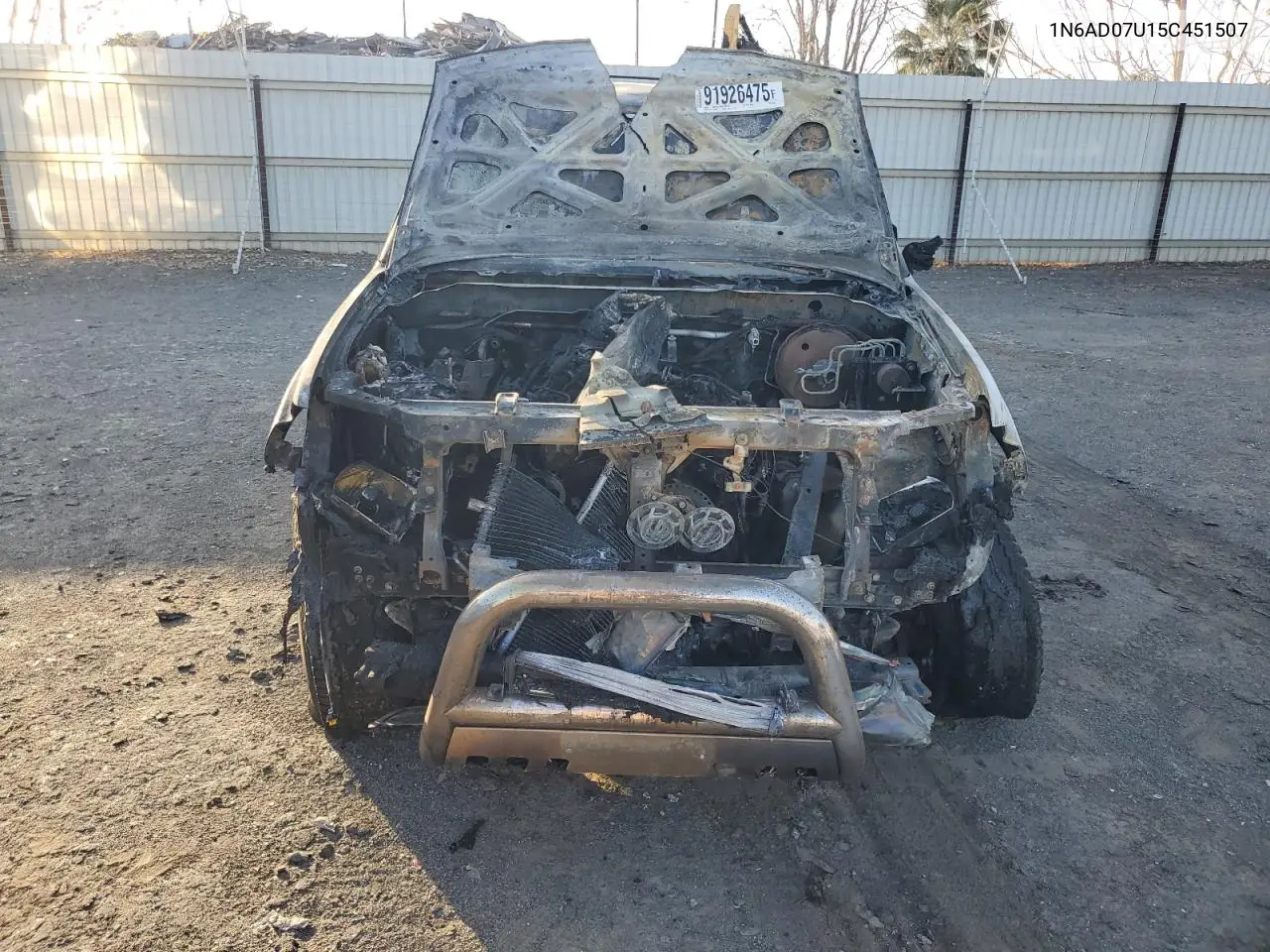 1N6AD07U15C451507 2005 Nissan Frontier Crew Cab Le