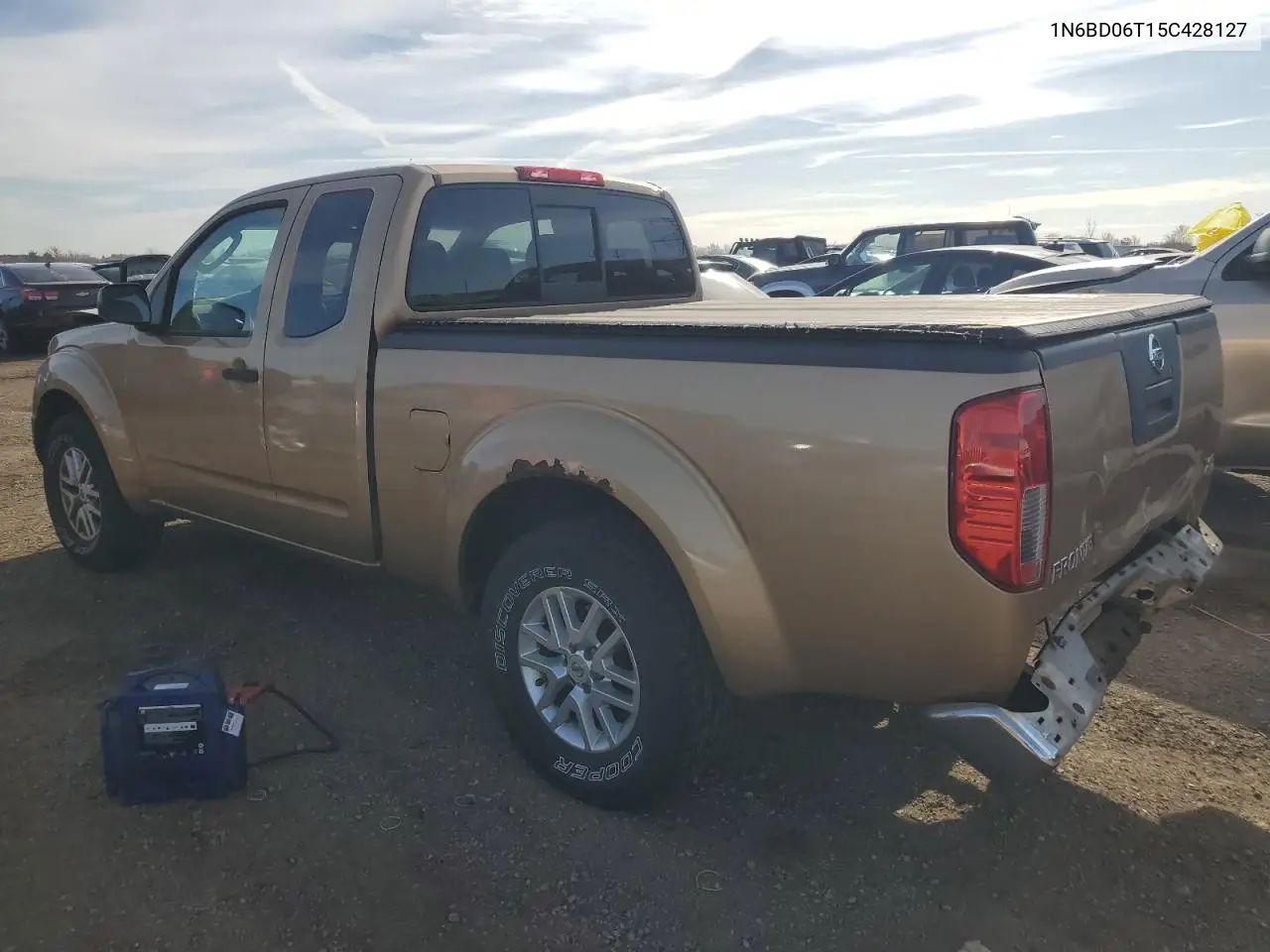 1N6BD06T15C428127 2005 Nissan Frontier King Cab Xe