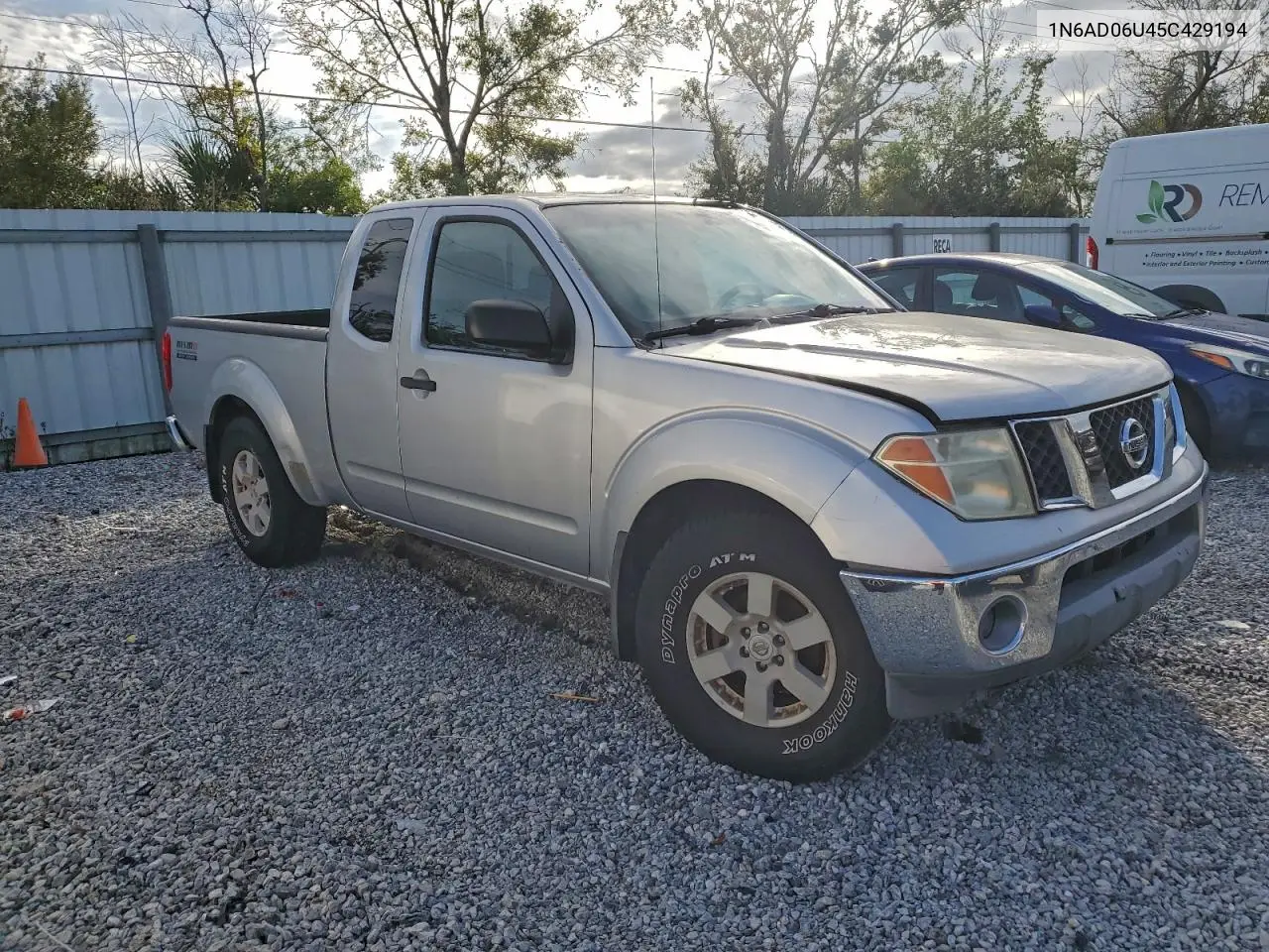 1N6AD06U45C429194 2005 Nissan Frontier King Cab Le