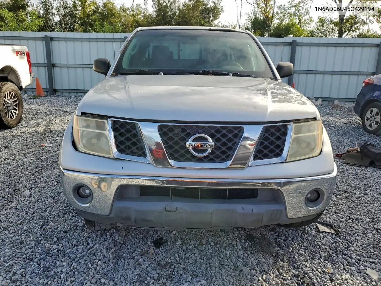 1N6AD06U45C429194 2005 Nissan Frontier King Cab Le