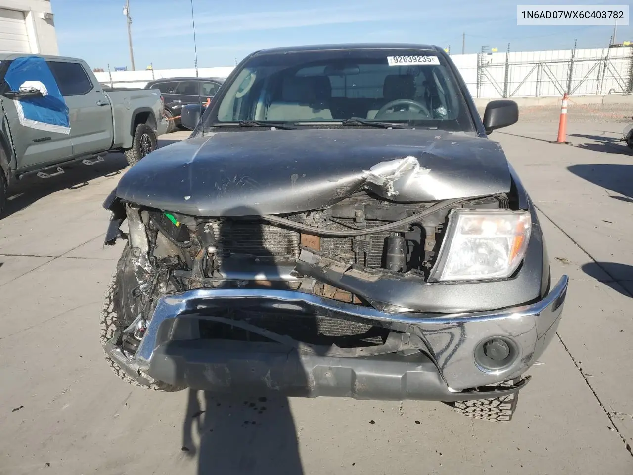 1N6AD07WX6C403782 2006 Nissan Frontier Crew Cab Le