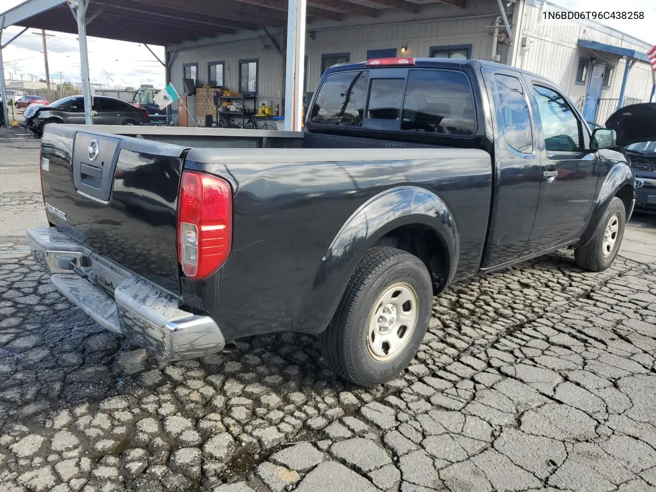 1N6BD06T96C438258 2006 Nissan Frontier King Cab Xe