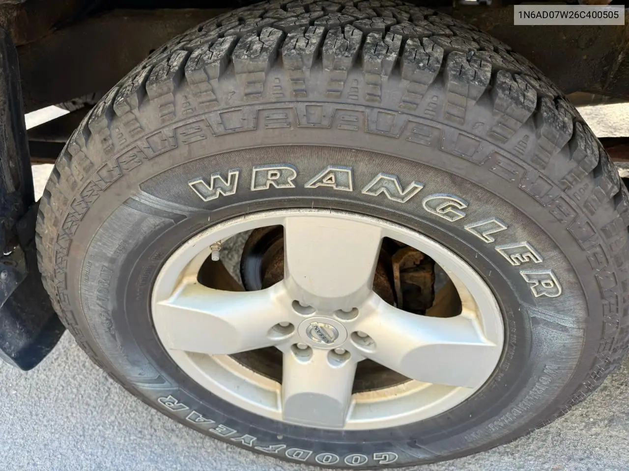 1N6AD07W26C400505 2006 Nissan Frontier Crew Cab Le