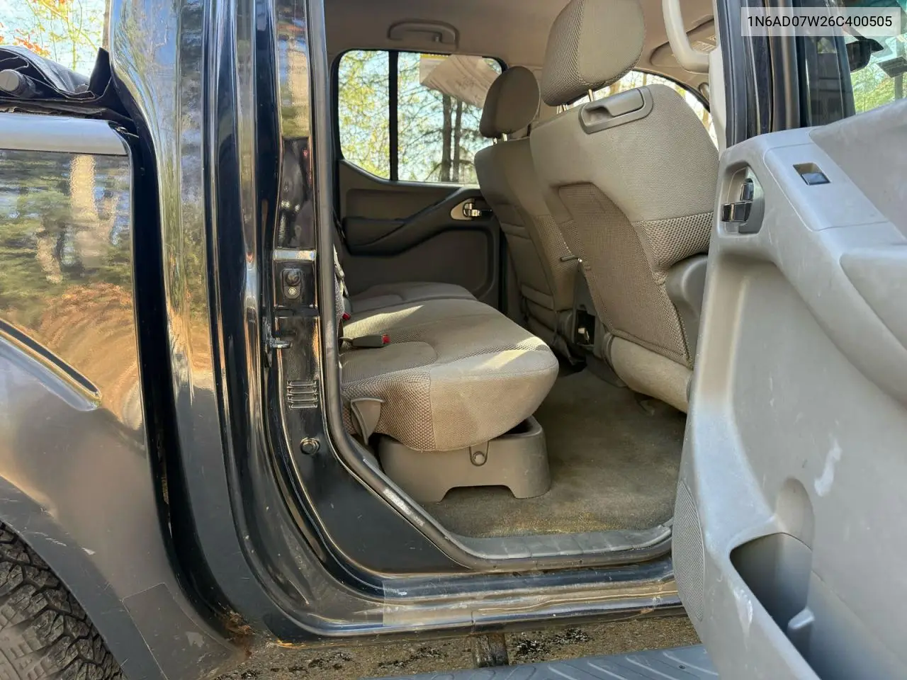 1N6AD07W26C400505 2006 Nissan Frontier Crew Cab Le