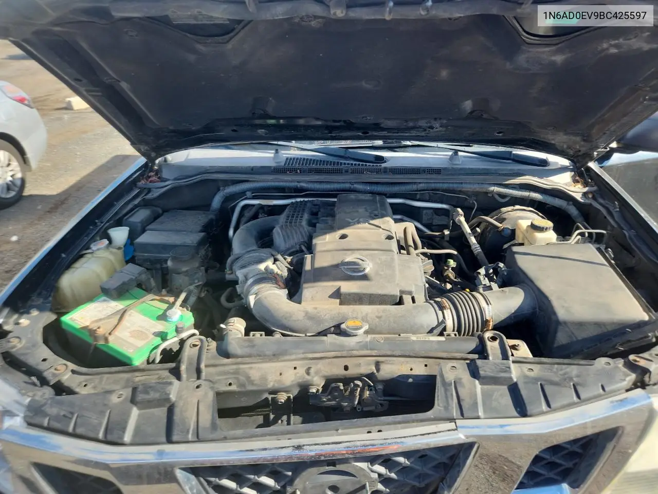 1N6AD0EV9BC425597 2011 Nissan Frontier S