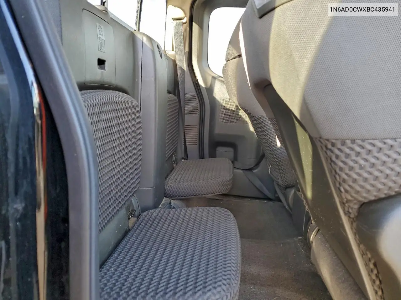 1N6AD0CWXBC435941 2011 Nissan Frontier Sv