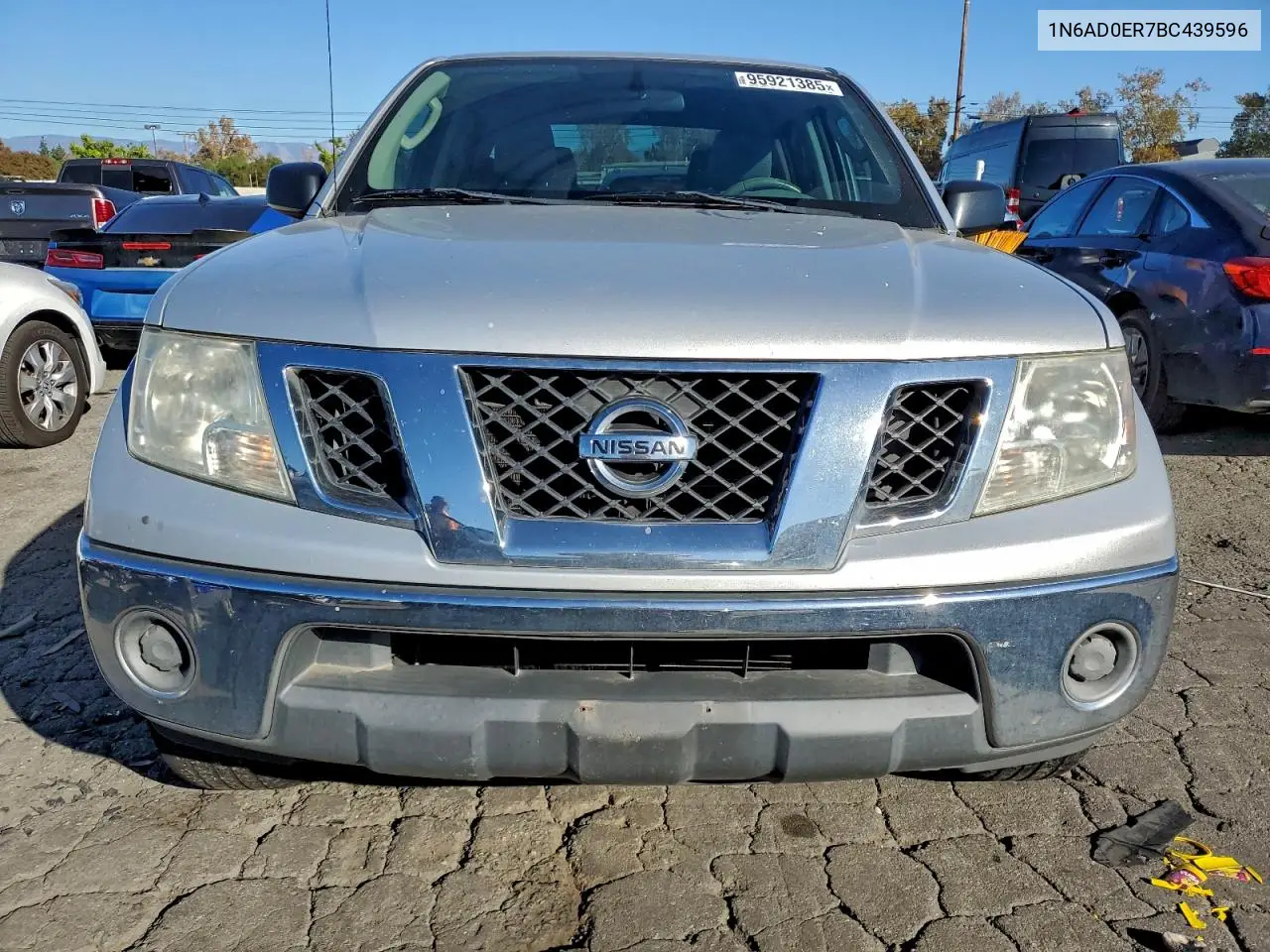 1N6AD0ER7BC439596 2011 Nissan Frontier S