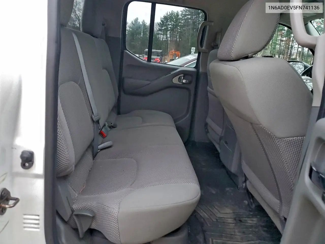 1N6AD0EV5FN741136 2015 Nissan Frontier S