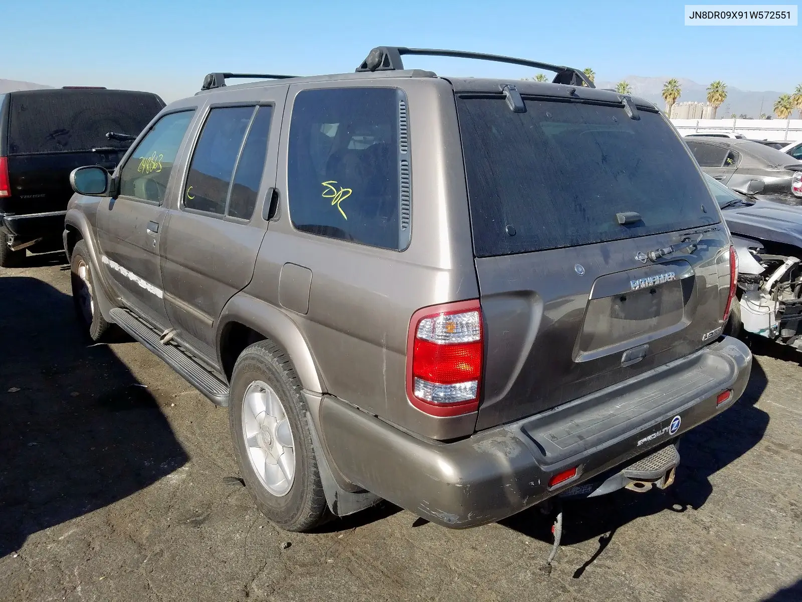 JN8DR09X91W572551 2001 Nissan Pathfinder Le