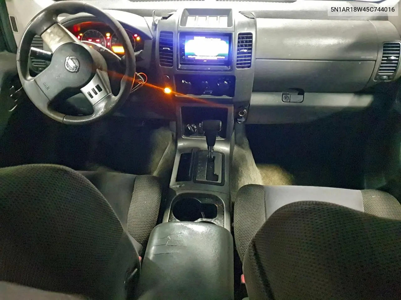 5N1AR18W45C744016 2005 Niss Pathfinder Xe