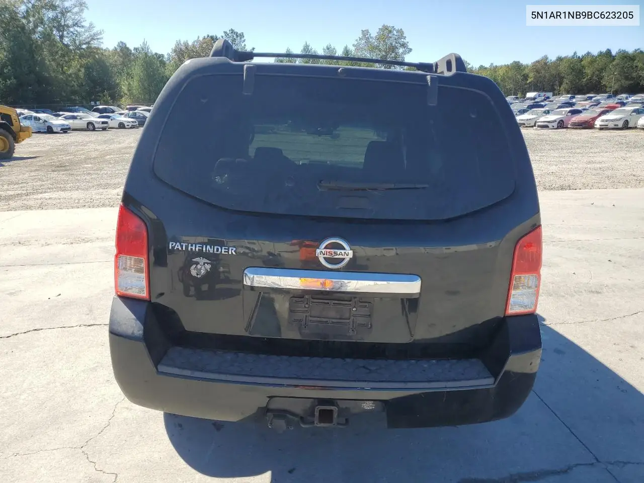 5N1AR1NB9BC623205 2011 Nissan Pathfinder S