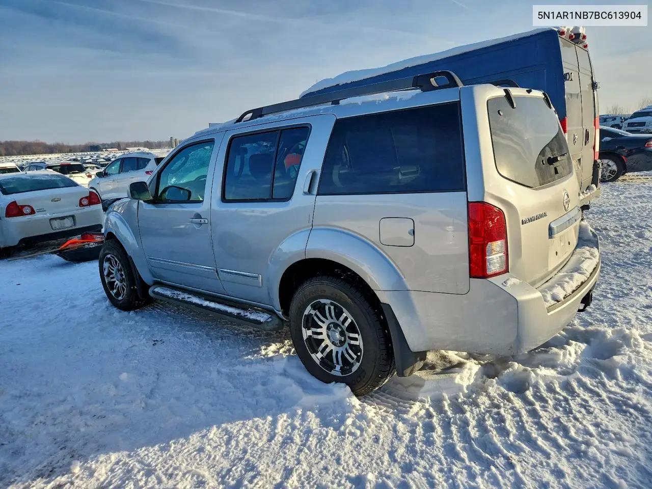 5N1AR1NB7BC613904 2011 Nissan Pathfinder S