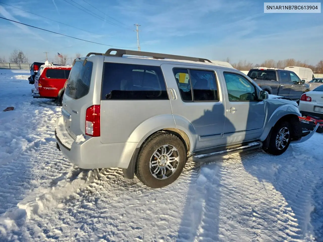 5N1AR1NB7BC613904 2011 Nissan Pathfinder S