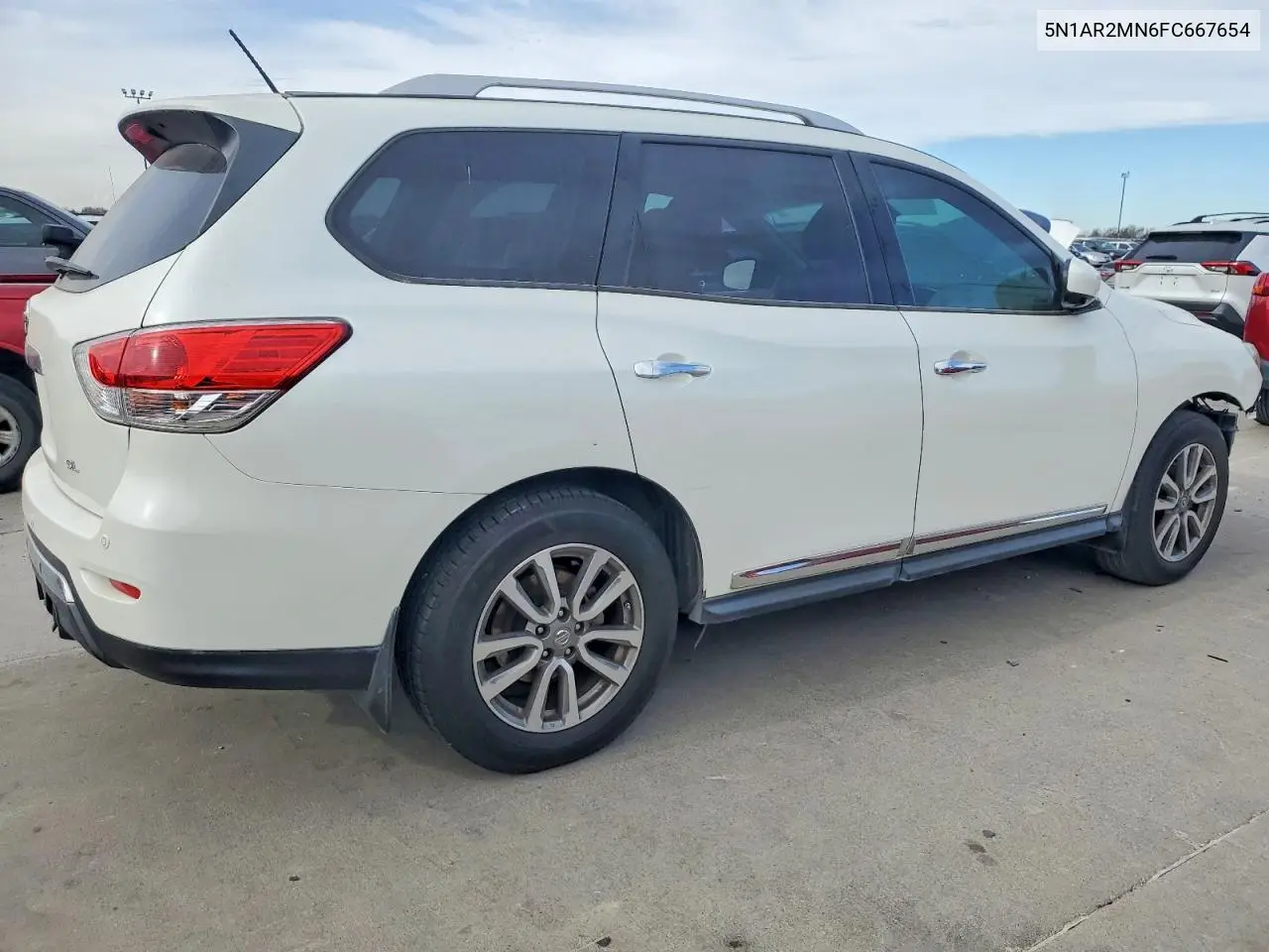 5N1AR2MN6FC667654 2015 Nissan Pathfinder Sl