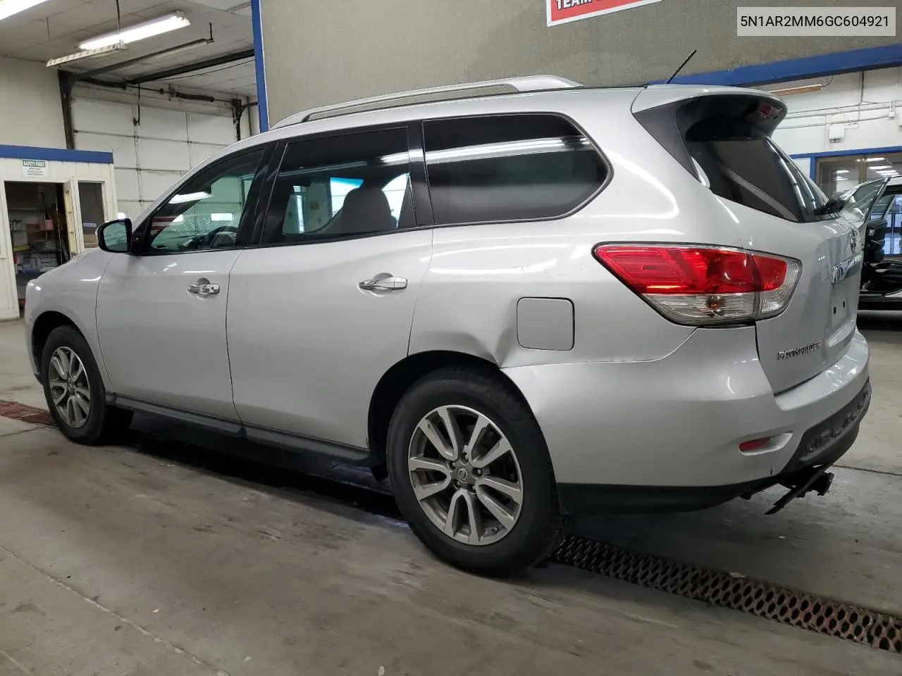 5N1AR2MM6GC604921 2016 Nissan Pathfinder S