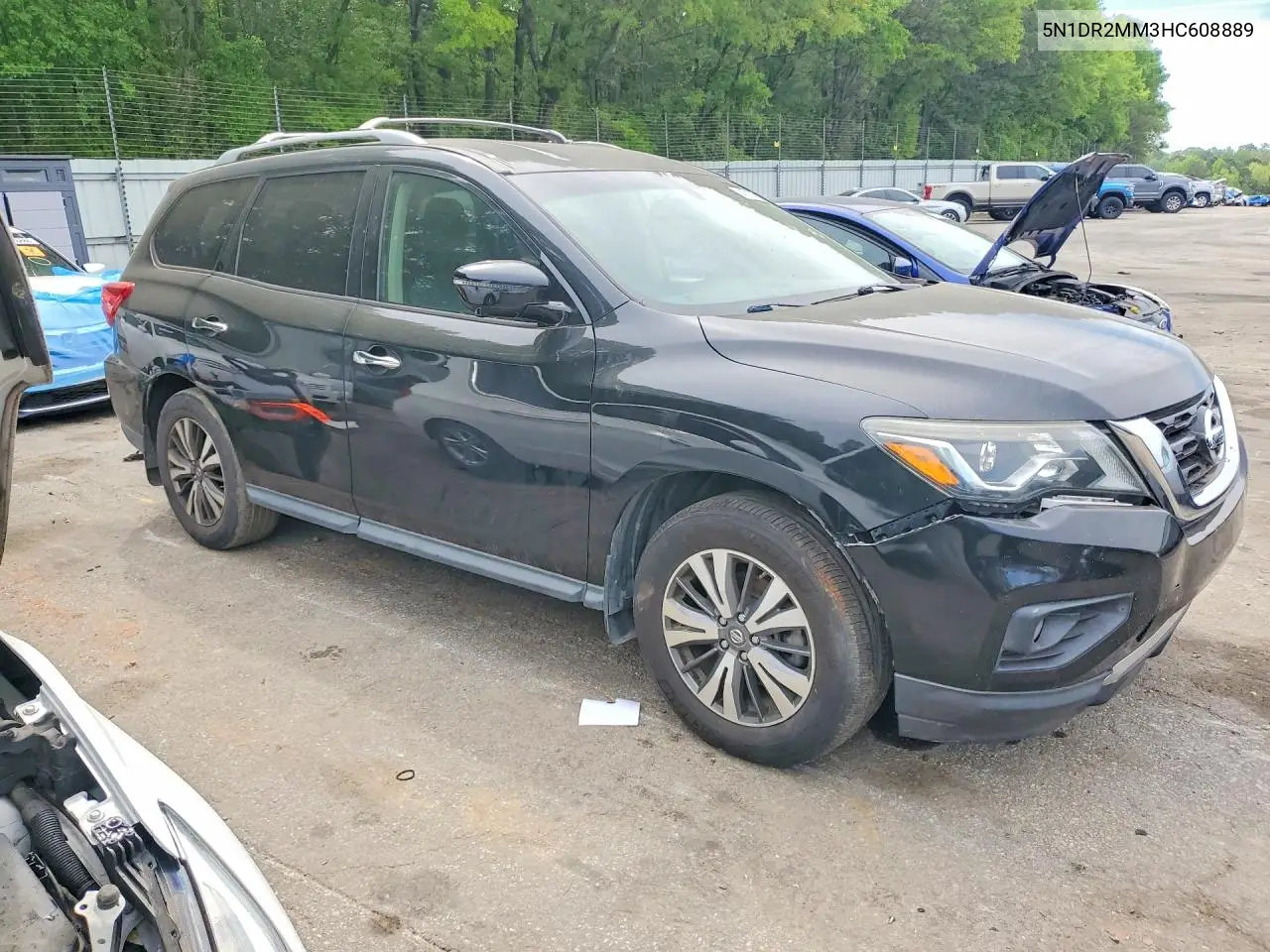 5N1DR2MM3HC608889 2017 Nissan Pathfinder Sl