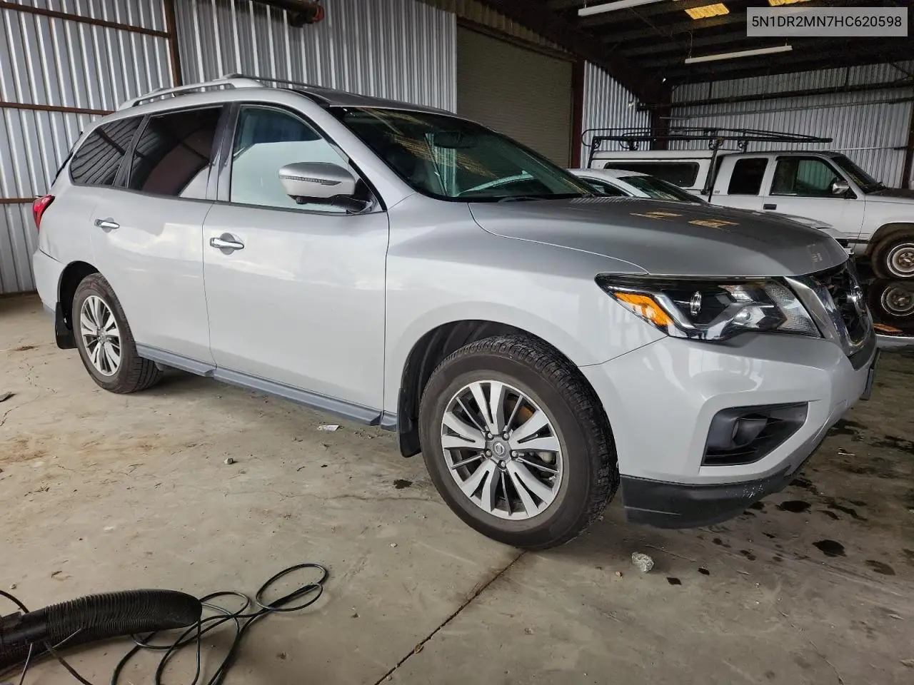 5N1DR2MN7HC620598 2017 Nissan Pathfinder S