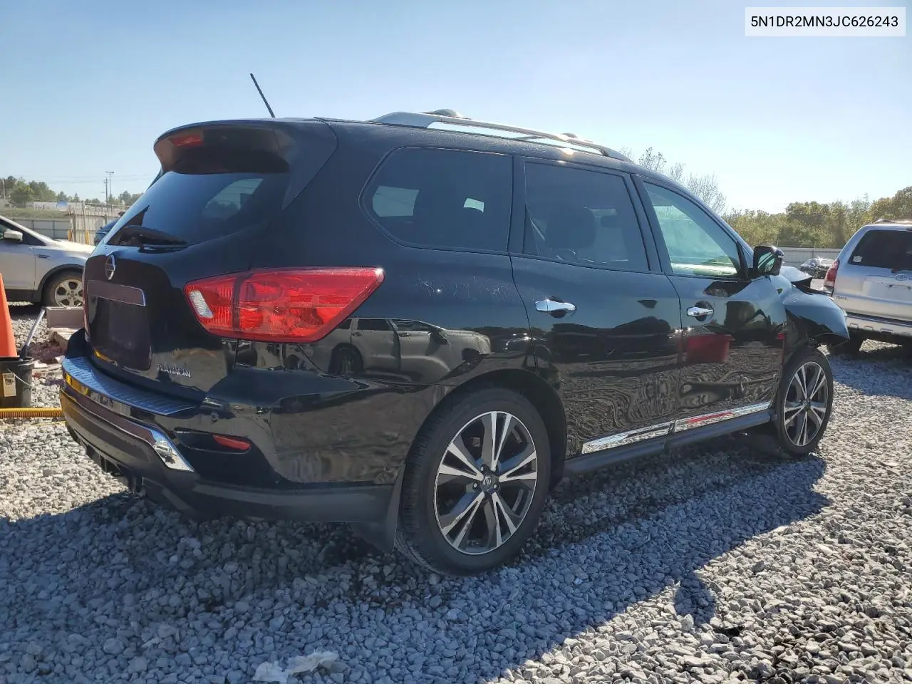 5N1DR2MN3JC626243 2018 Nissan Pathfinder S